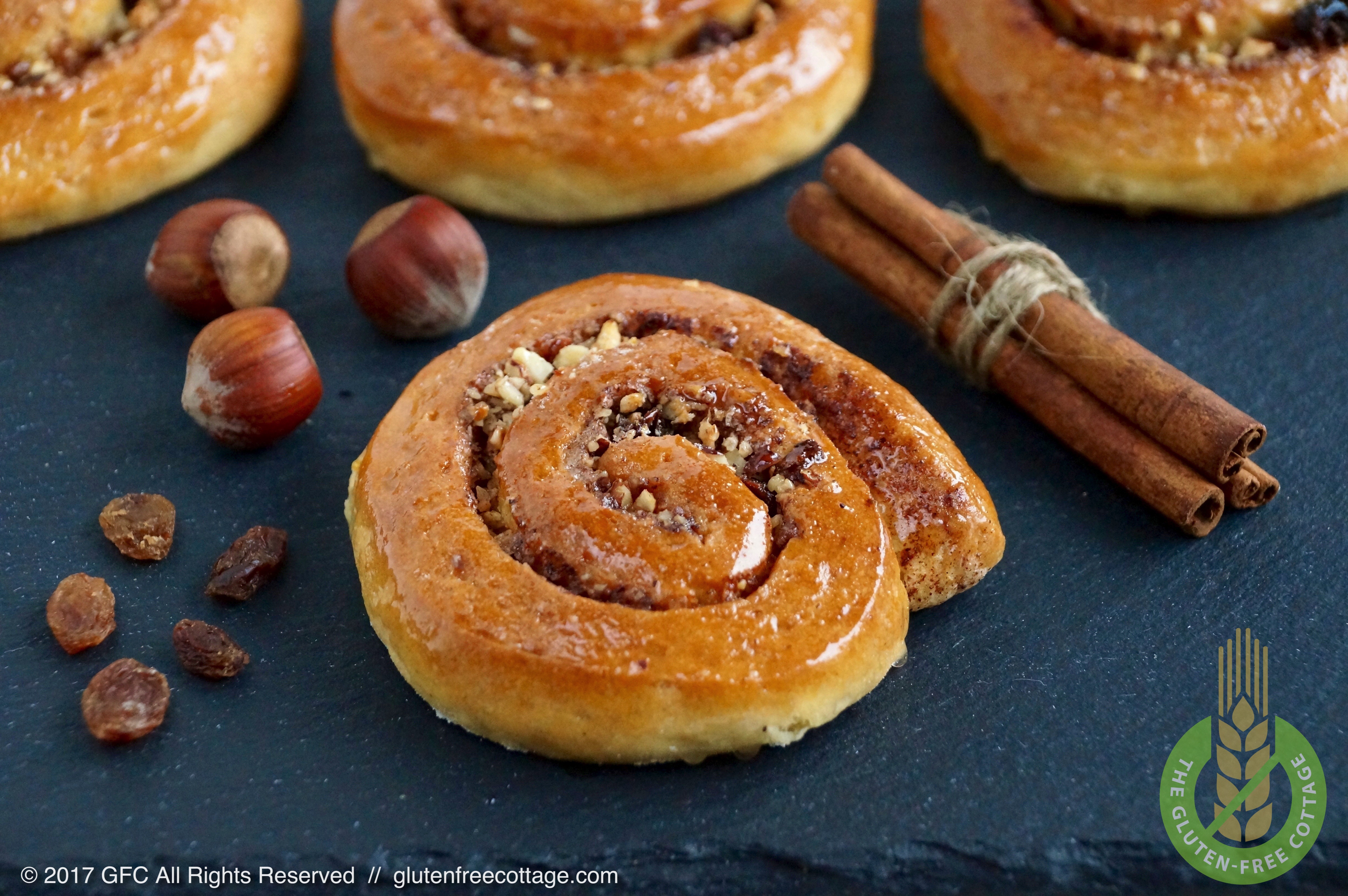 Gluten-free cinnamon rolls (Danish).