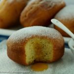 Gluten-free jelly doughnuts (glutenfreie Krapfen).