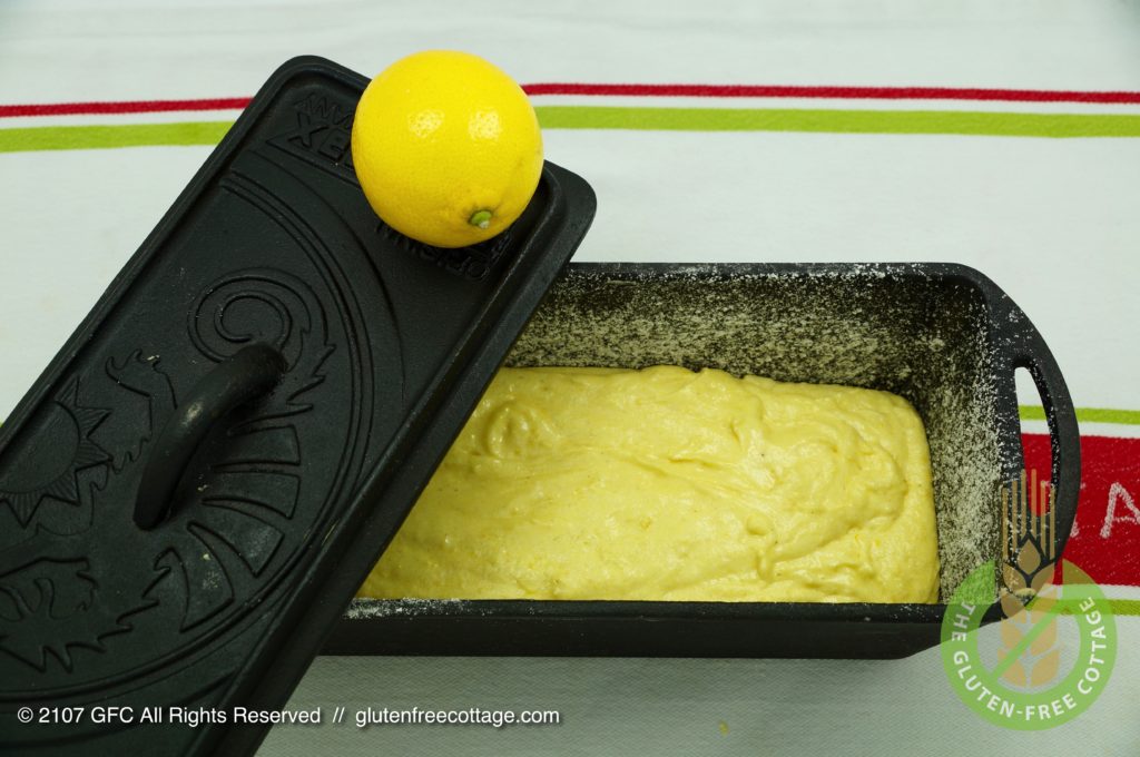 Pour the dough in a cast-iron baking pan and cover with a lid (gluten-free lemon cake).