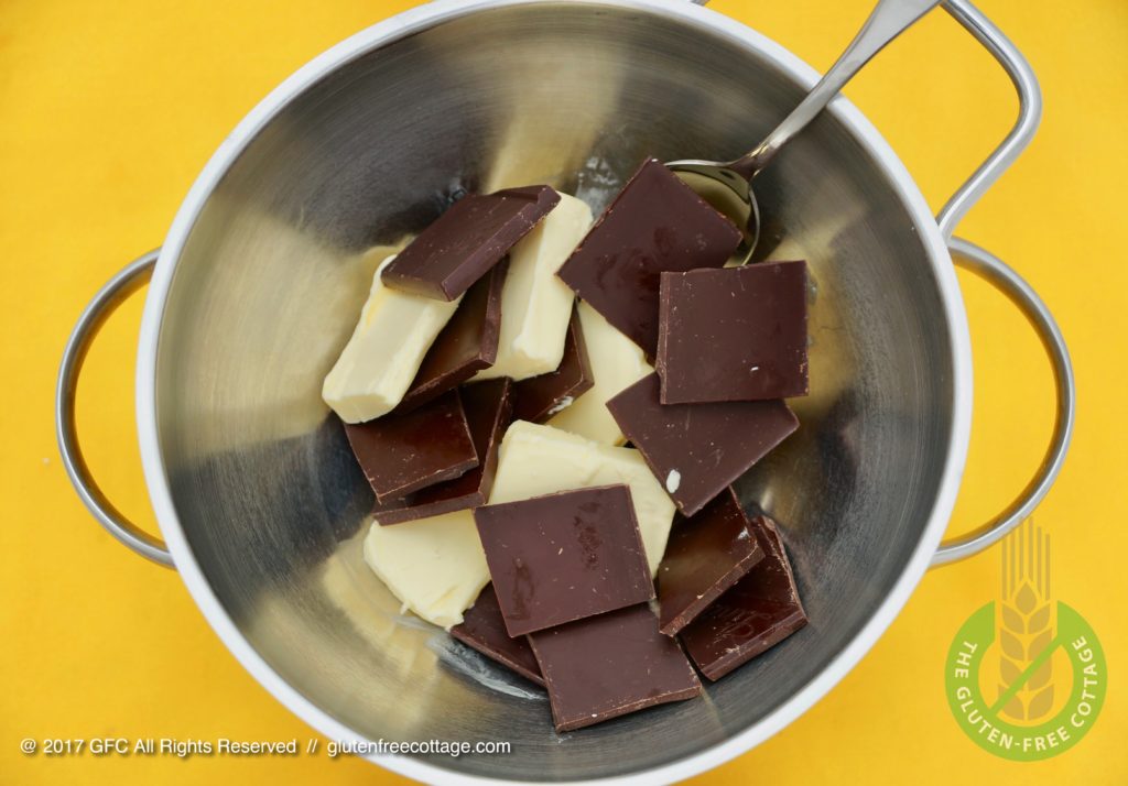 Preparation for chocolate glaze (gluten-free banana cake with chocolate glaze).